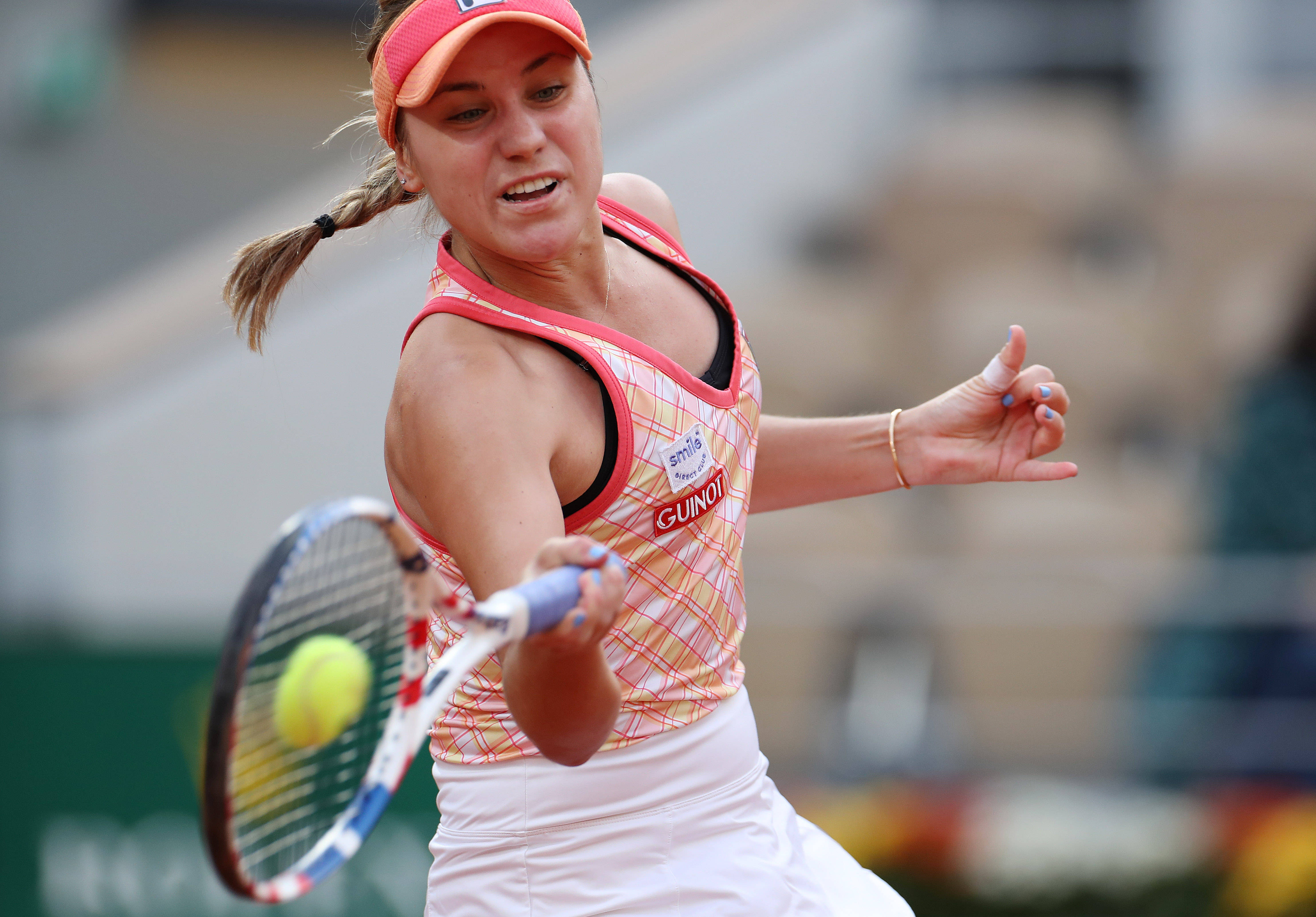 科维托娃重返赛场，晋级下一阶段首场状态出色，TES观众沸腾！比赛高潮迭起的简单介绍-开云官网