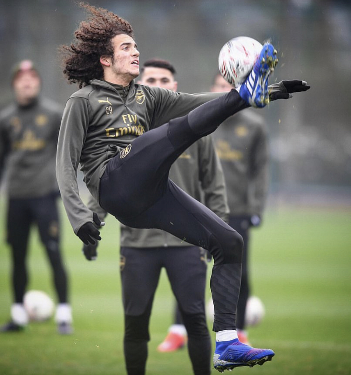 关于集结日达拉斯独行侠备战足总杯，主帅复盘细节曝光，话题不断，训练强度明显提升的信息